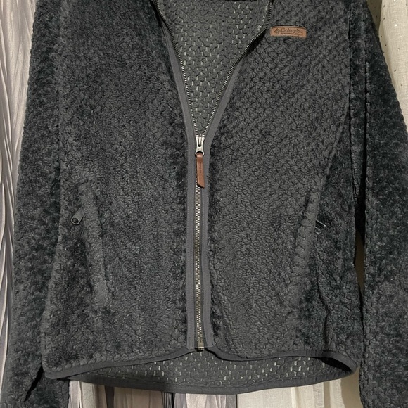 New , warm Columbia Grayish/ Black Fleece Jacket, super SOFT new - Picture 1 of 6